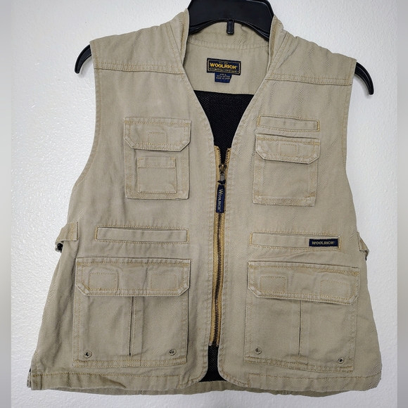 Woolrich Jackets & Blazers - Woolrich Women's Beige Outdoor Utility Cropped Vest Sz L Hunting Fishing Camping